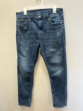 Calvin Klein Men's Medium Blue Slim Jeans 34x32